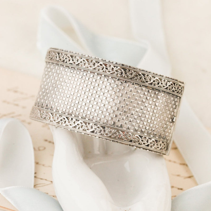 Conried Silver Bangle