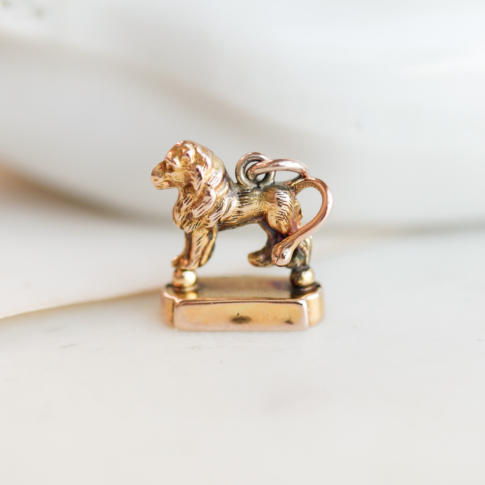 Arch Gold Lion Pendant