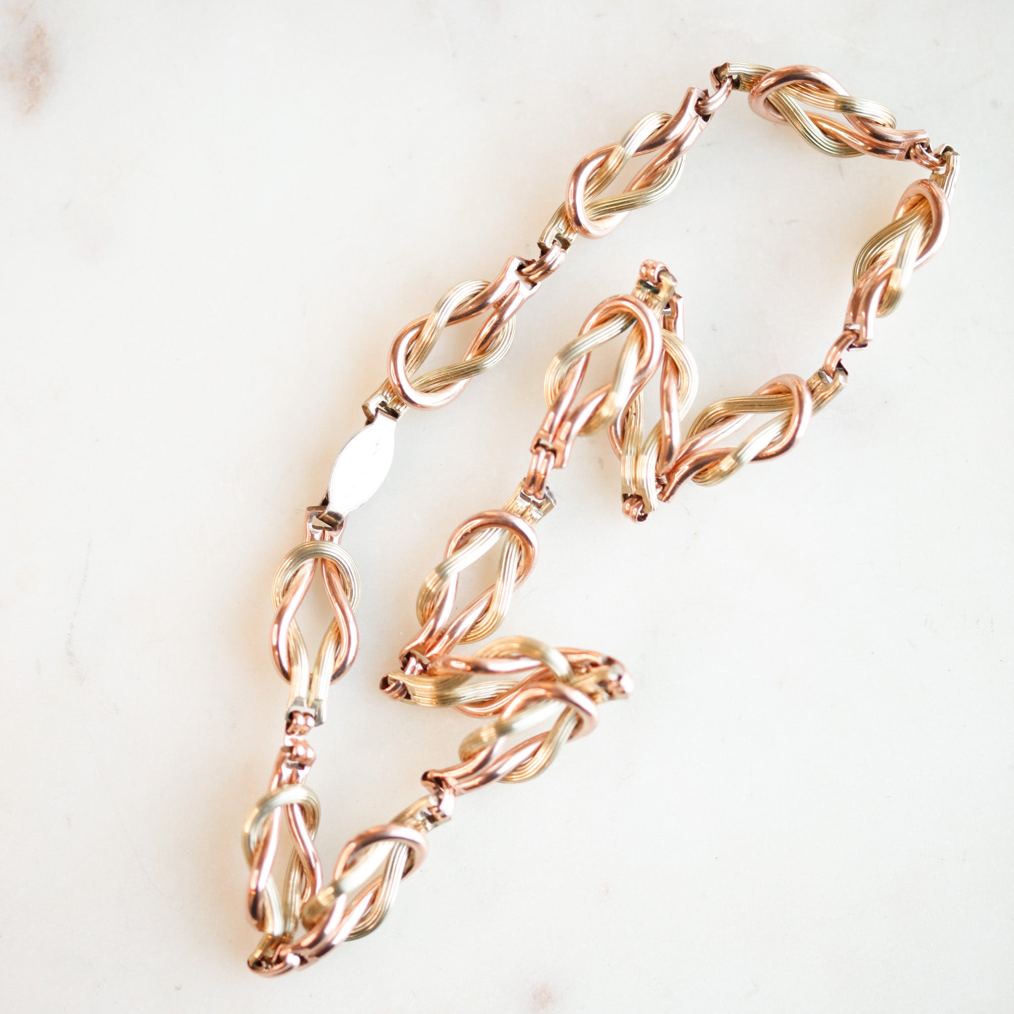 Lover's Knot Necklace