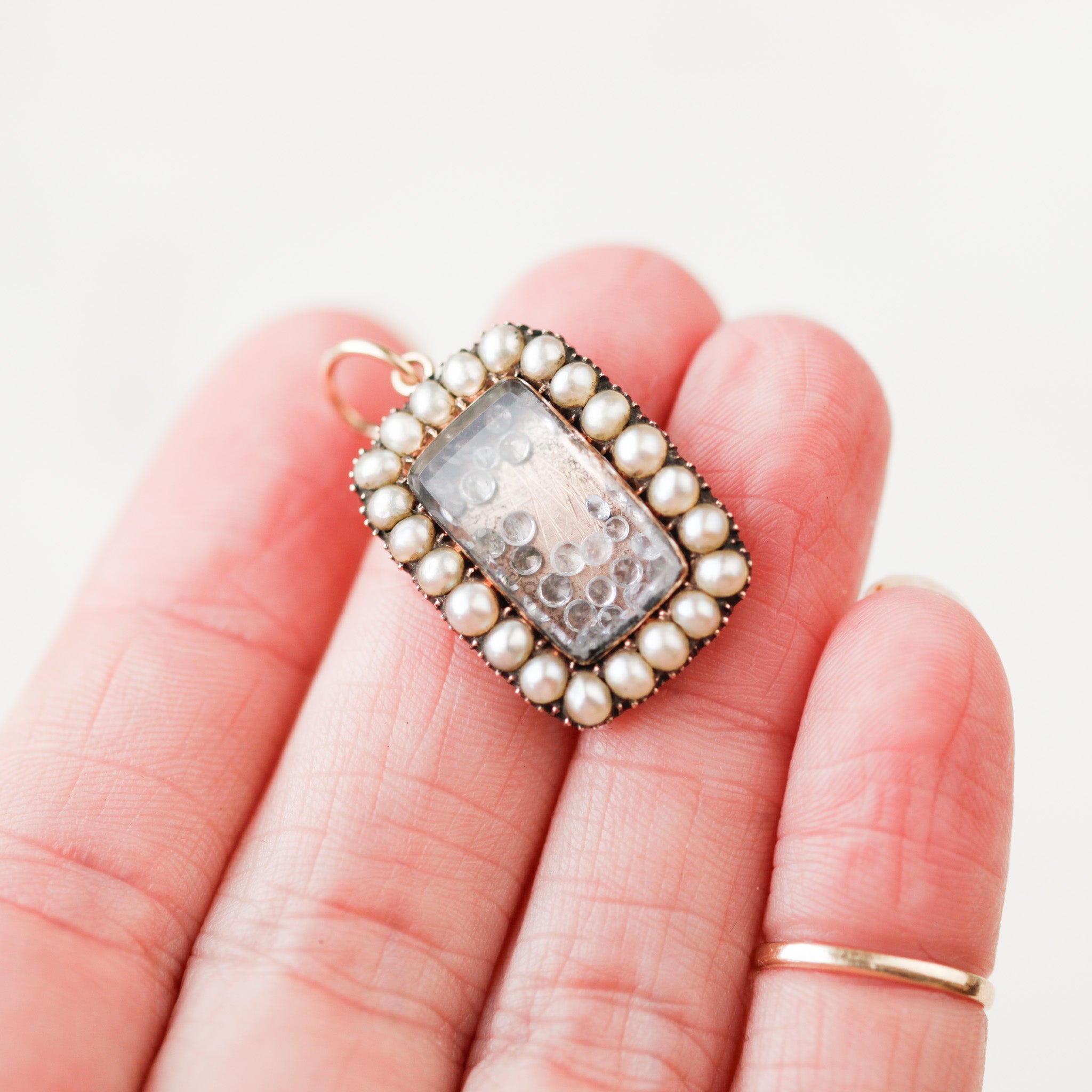 Fiona Pearl Sapphire Gem Pendant