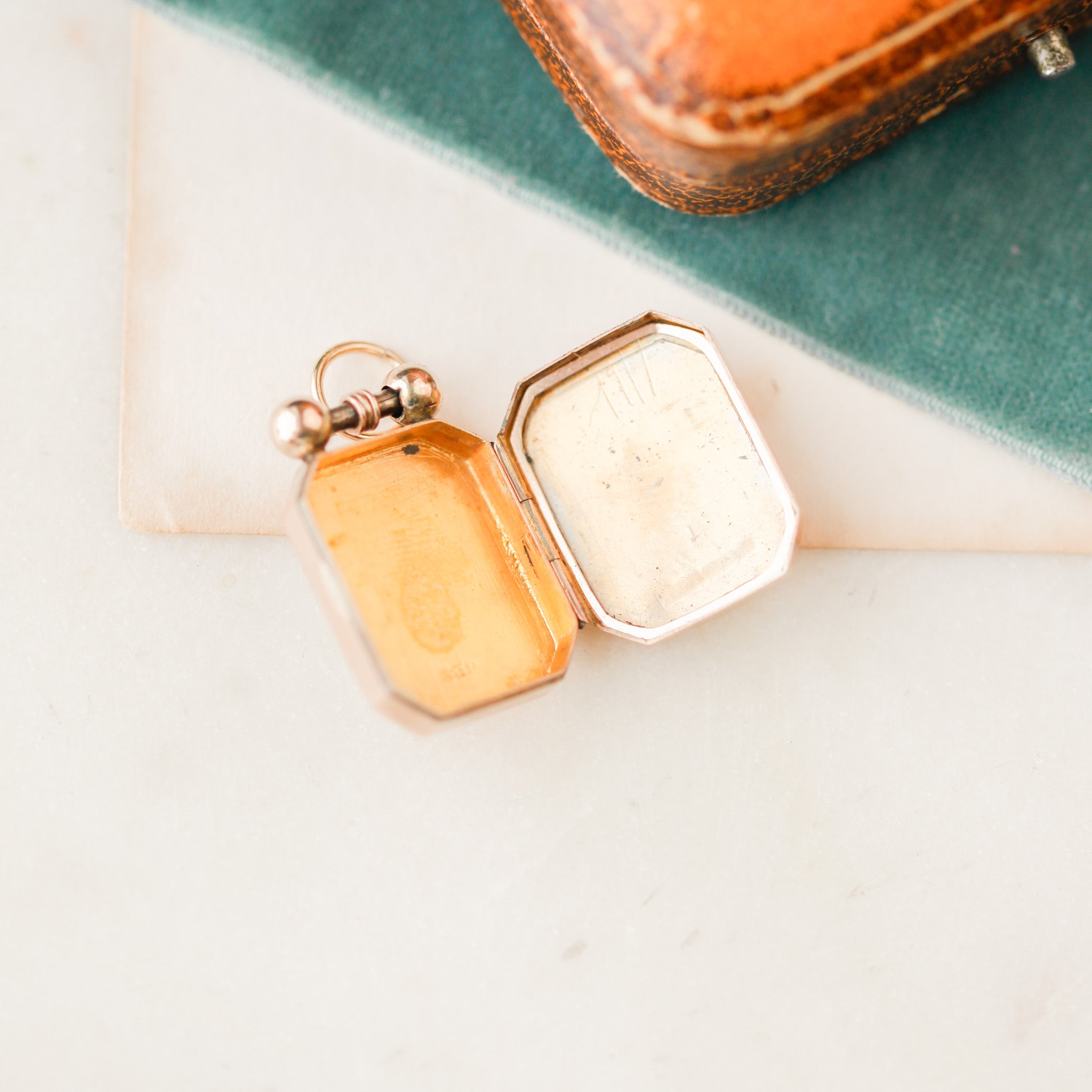 Lucky Gold Horseshoe Locket