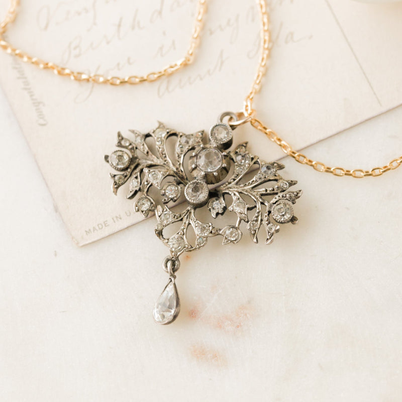 Amorosa Georgian Pendant