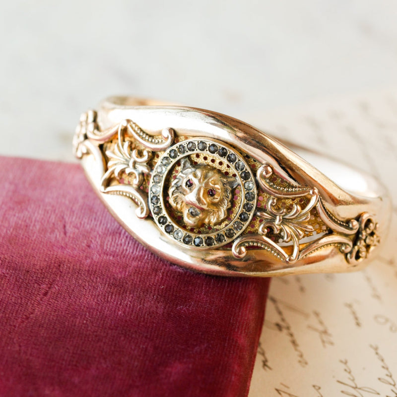 Leo Statement Bangle