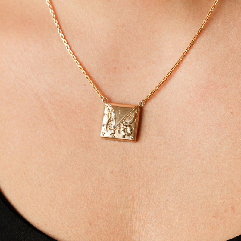 Vickers Floral Pendant