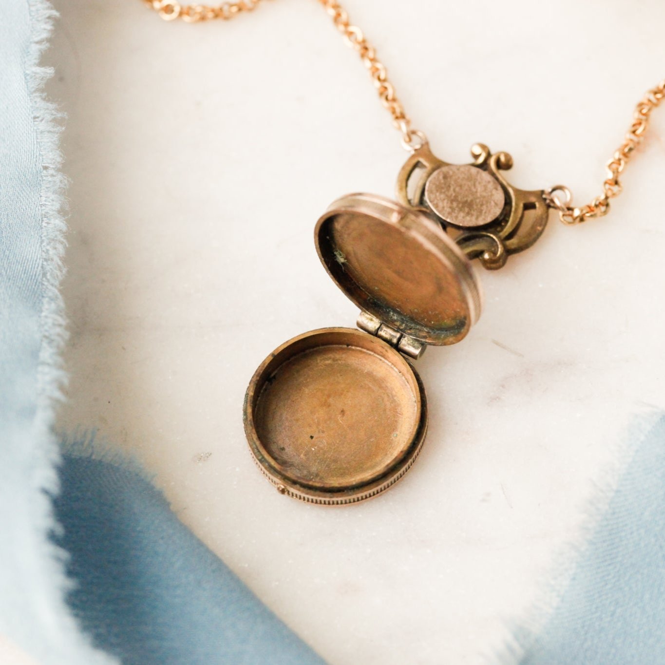 Fillie Floral Locket