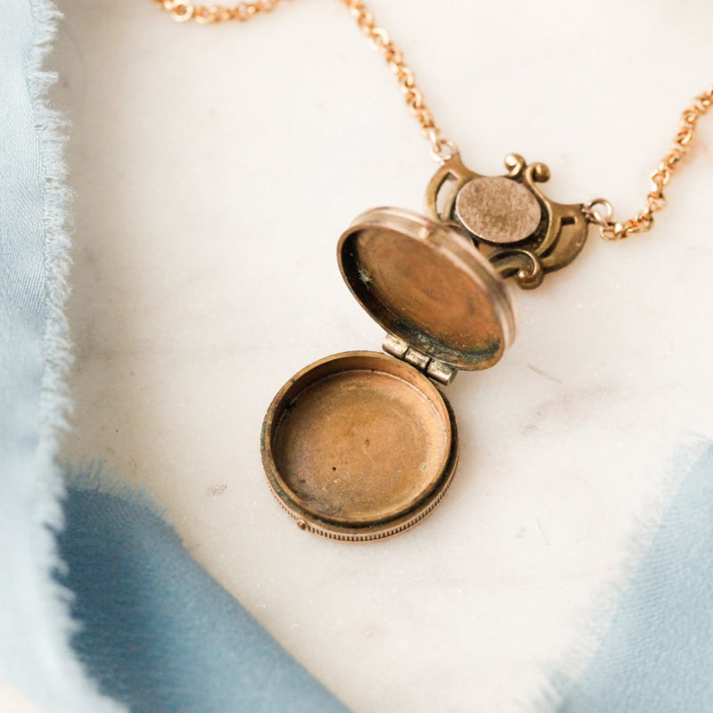 Fillie Floral Locket