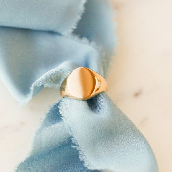 Winston Solid 18k Gold Signet