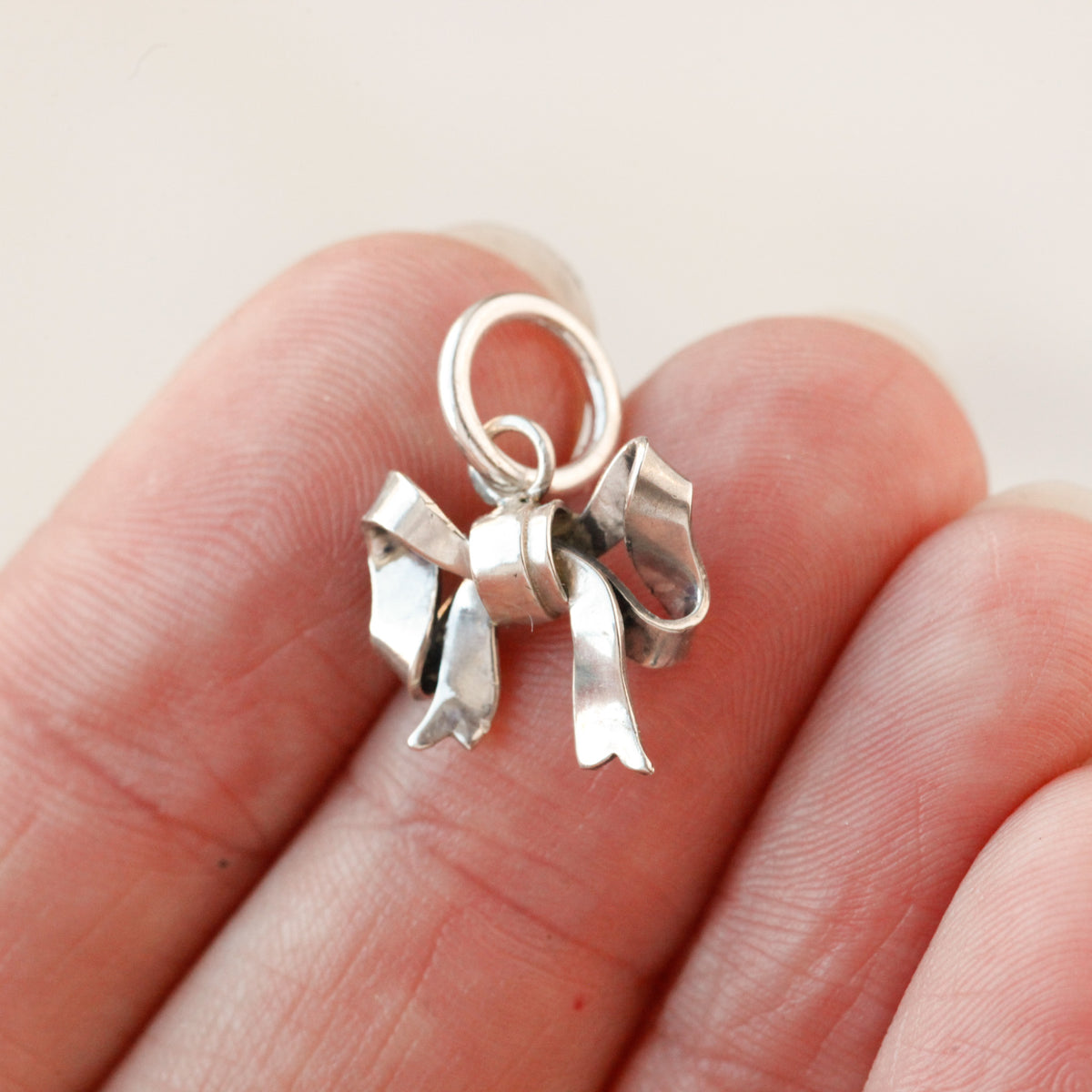 Fevie Sterling Silver Bow