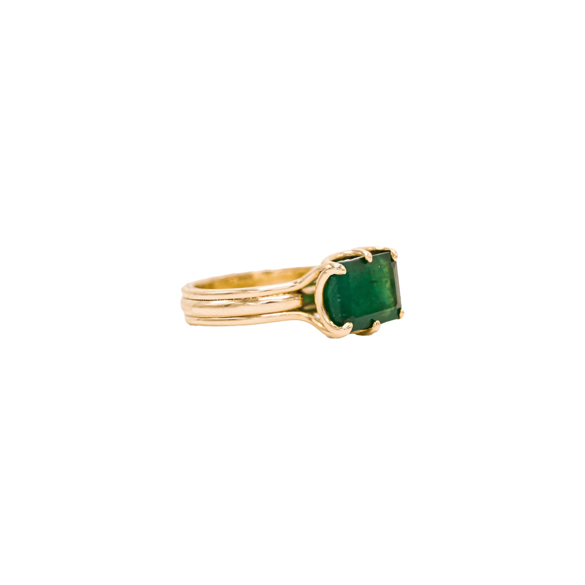 Antique Emerald in Signature Regency Setting