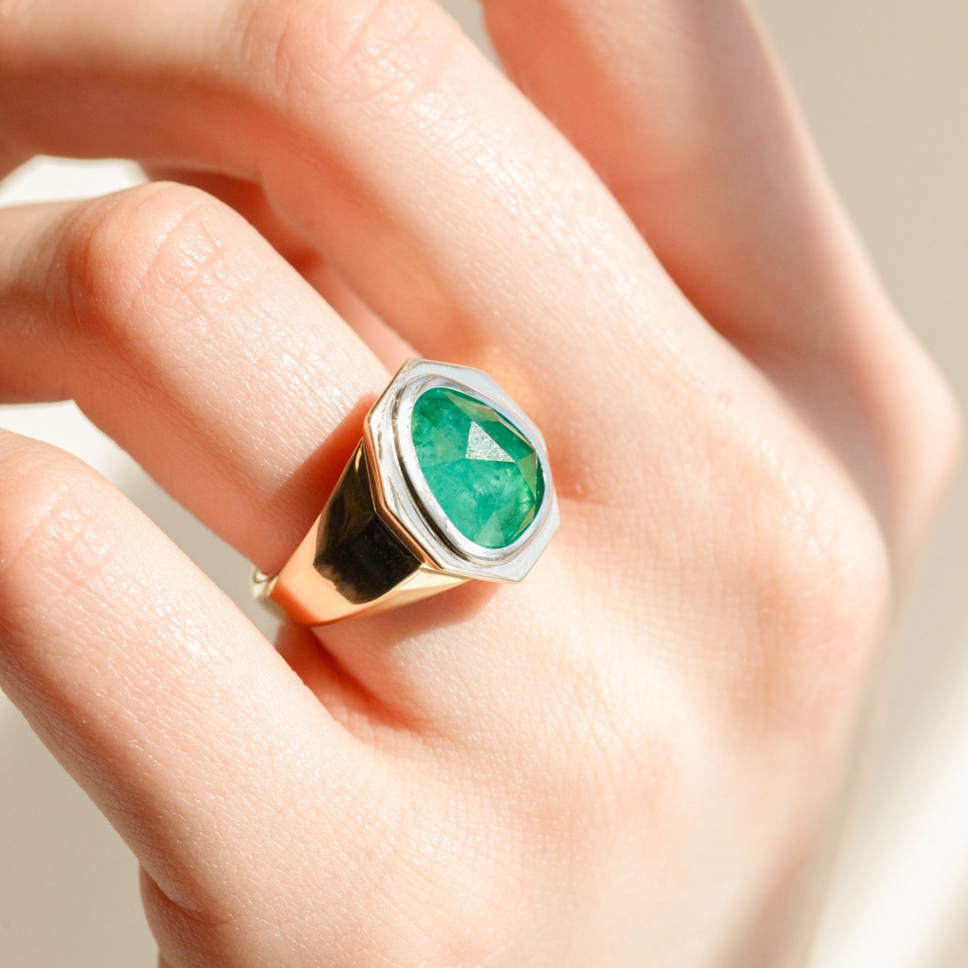 Rose Cut Emerald in Petra Setting
