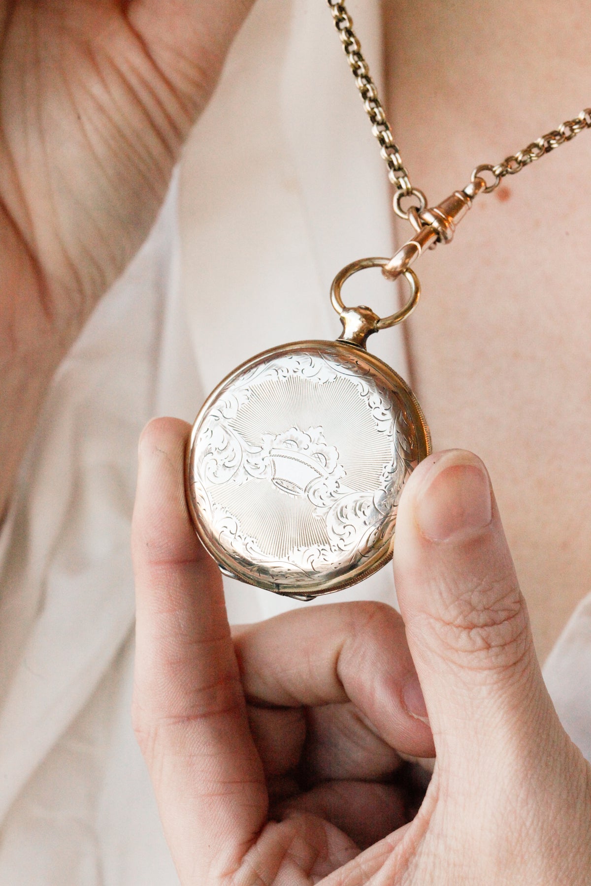 Richie Victorian Engraved Round Locket